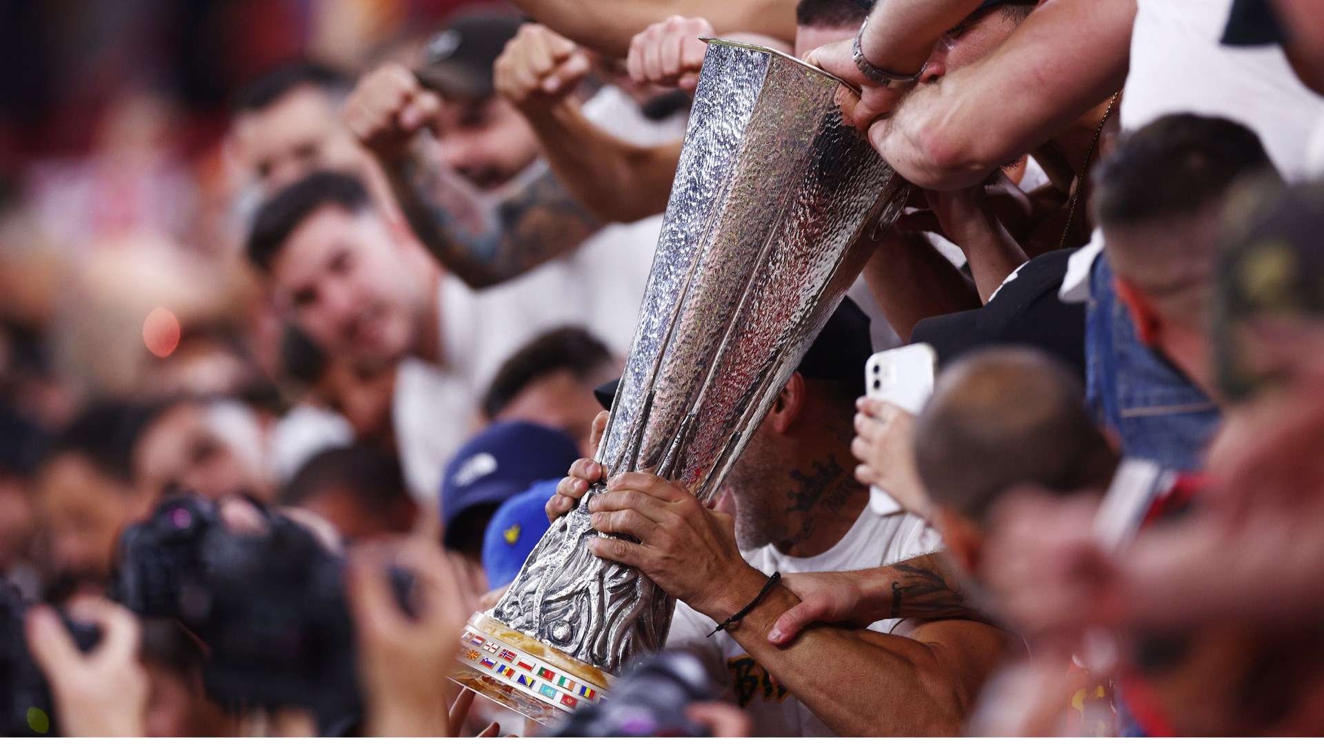 无论是在屏 无论是在屏